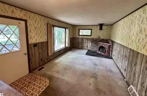 950 E Sullivan Woods, Cedar, MI 49621 photo 9