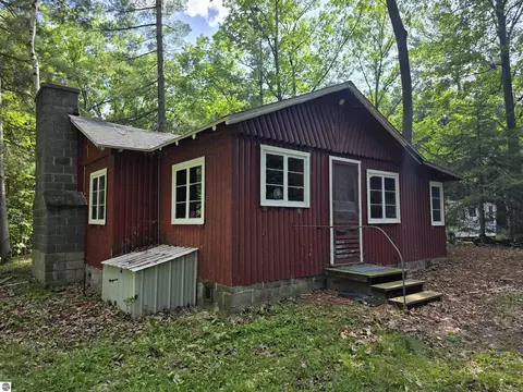 Exterior - 8152 Beech St, Hale, MI 48739 photo 3 of 4
