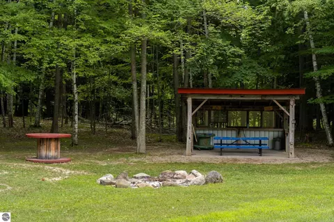 Exterior - 2539 E And 2765 E Rock Rd, Clare, MI 48617 photo 17 of 32