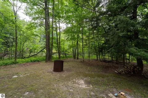 Exterior - 2539 E And 2765 E Rock Rd, Clare, MI 48617 photo 31 of 32