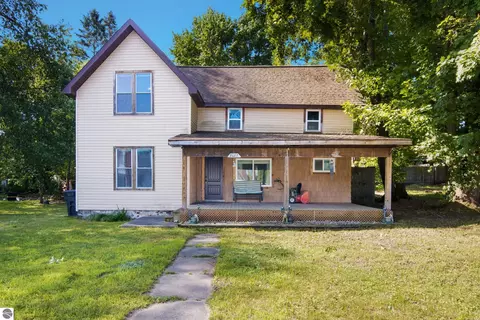 8087 W State St, Central Lake, MI 49622
