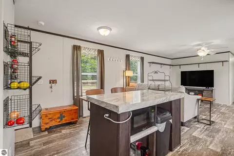Kitchen - 8985 S Fordyce Rd, Shepherd, MI 48883 photo 3 of 3