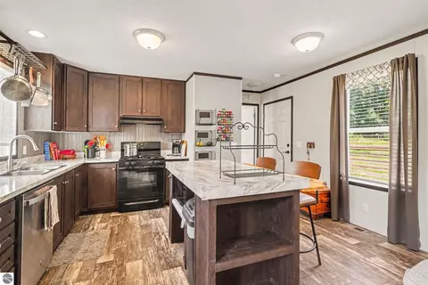 Kitchen - 8985 S Fordyce Rd, Shepherd, MI 48883 photo 1 of 3