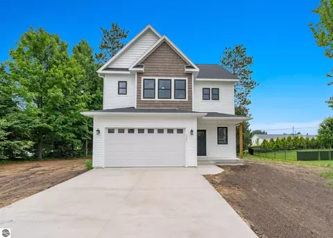 1321 Killdeer Ln, Kingsley, MI 49649