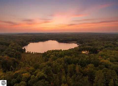 3943 N Skookum Rd, Luther, MI 49656