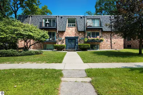 119 Fair St, Traverse City, MI 49686
