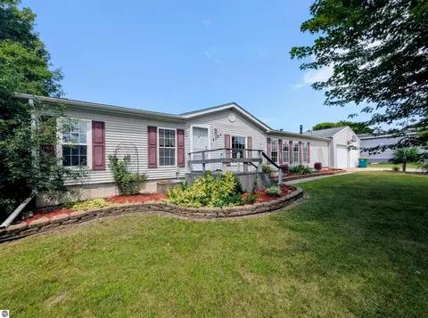 4195 Wheeler Rd, Bay City, MI 48706