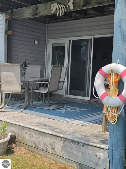 Exterior - 3008 E Midshipman Dr, Au Gres, MI 48703 photo 1 of 4