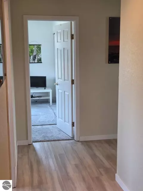 Entry Way - 3008 E Midshipman Dr, Au Gres, MI 48703 photo 2 of 4