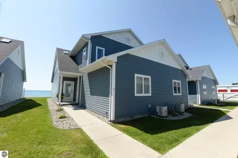 708 E Bay St, East Tawas, MI 48730