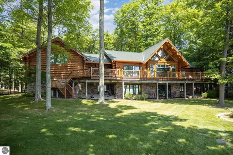 Exterior - 788 E Traverse Lake Rd, Cedar, MI 49621 photo 2 of 13