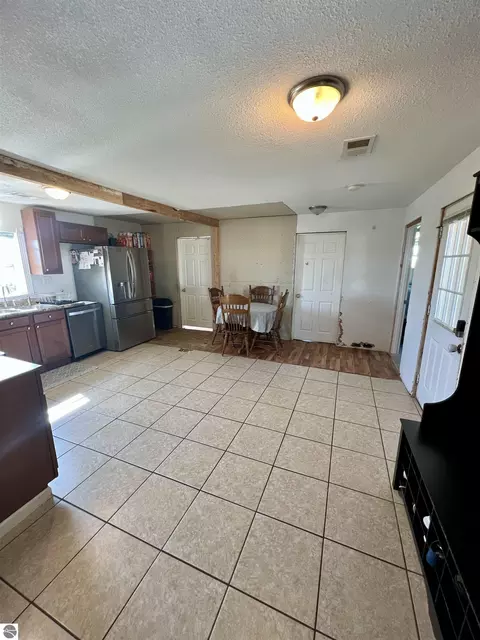 Kitchen - 9026 E Harrison Rd, Wheeler, MI 48662 photo 3 of 3