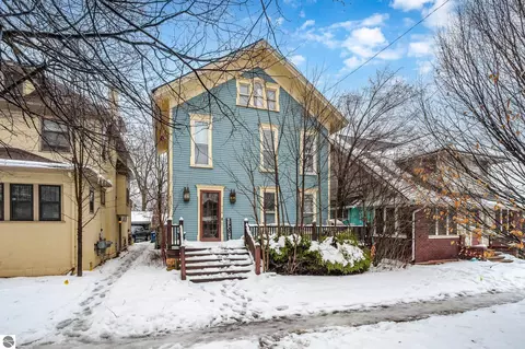 716 W Kalamazoo Ave, Kalamazoo, MI 49007