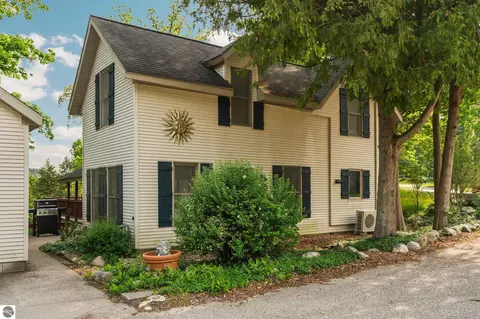 121 South St, Bellaire, MI 49615