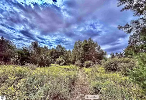 6888 Bancroft Rd, Kingsley, MI 49649