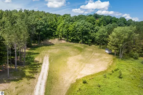 NW, Williamsburg, MI 49690 photo 10