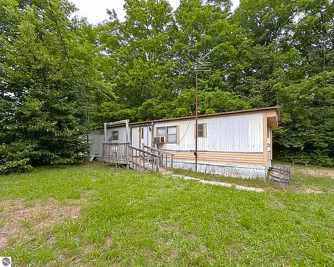 7149 Us-131, Fife Lake, MI 49633