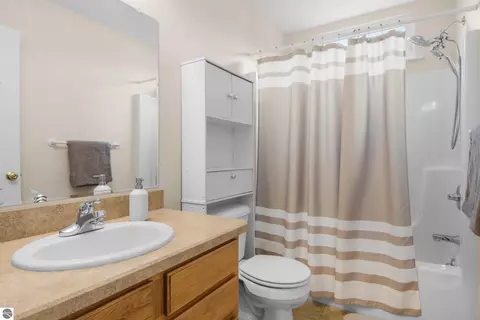 Bath - 2722 Ruby St, Traverse City, MI 49684 photo 2 of 2