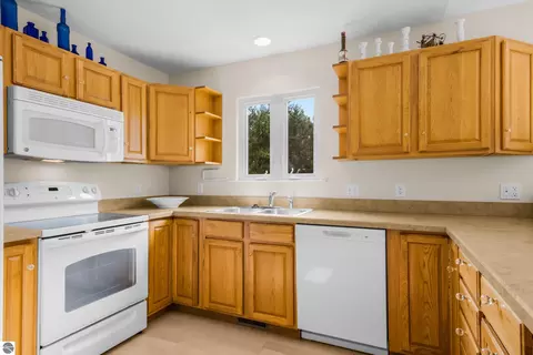 Kitchen - 2722 Ruby St, Traverse City, MI 49684 photo 3 of 3