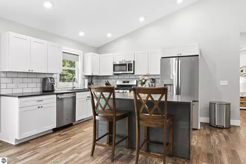 Kitchen - 4893 S Betsie River Rd, Interlochen, MI 49643 photo 4 of 5