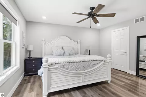 Bedroom - 4893 S Betsie River Rd, Interlochen, MI 49643 photo 3 of 5