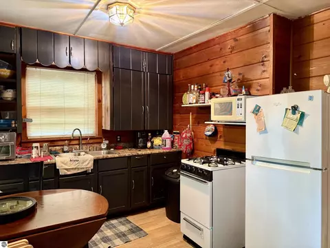 Kitchen - 1949 Wolf Lake Dr, Baldwin, MI 49304 photo 1 of 1