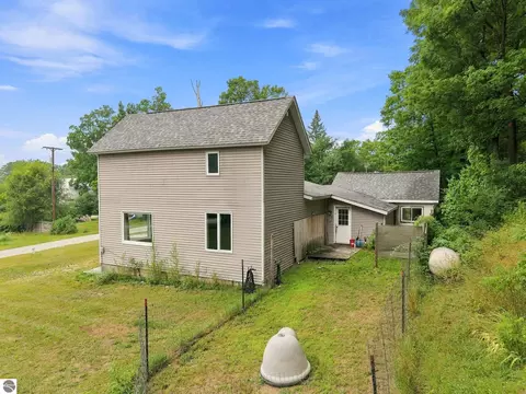 Exterior - 16767 3rd St, Copemish, MI 49625 photo 5 of 5