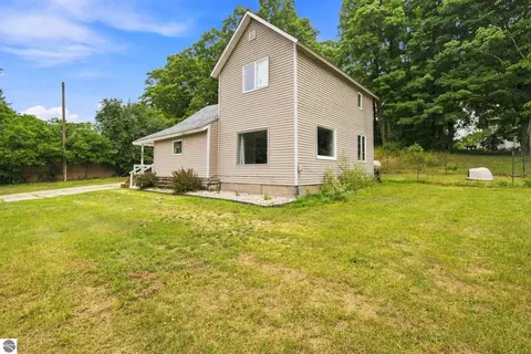 Exterior - 16767 3rd St, Copemish, MI 49625 photo 3 of 5