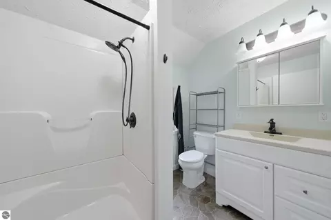 Bath - 16767 3rd St, Copemish, MI 49625 photo 3 of 5