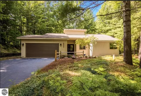 4441 E Timberwood Dr, Traverse City, MI 49686