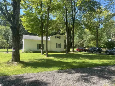 Exterior - 5200 S Huron, Standish, MI 48658 photo 2 of 8