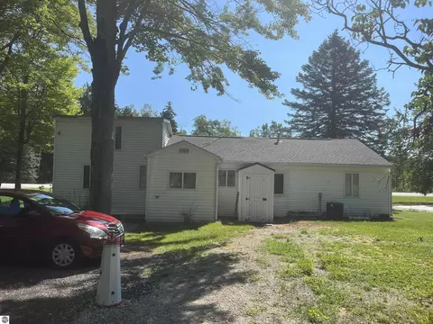 Exterior - 5200 S Huron, Standish, MI 48658 photo 3 of 8