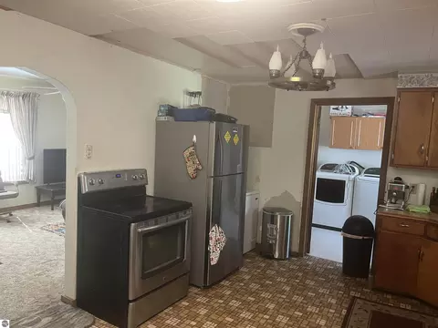 Kitchen - 5200 S Huron, Standish, MI 48658 photo 1 of 2