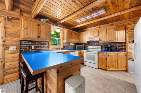 Kitchen - 4864 S S Mnr, Cedar, MI 49621 photo 2 of 5