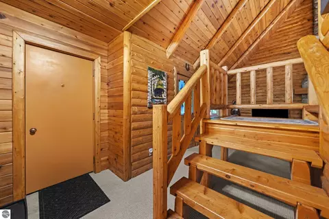 Entry Way - 4864 S S Mnr, Cedar, MI 49621 photo 2 of 6