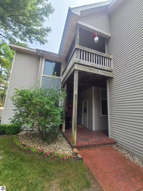 5676 N Us-23, Oscoda, MI 48750