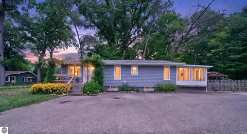 172 St Marys Lake Rd, Battle Creek, MI 49017