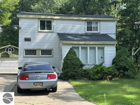 2443 Valley Ave, East Tawas, MI 48730