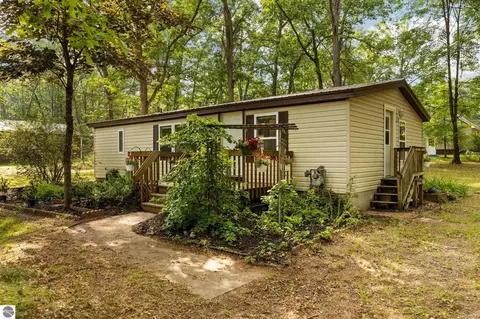 510 Merritt St, Fife Lake, MI 49633