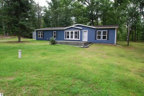 2226 Silver Lake Rd, Prescott, MI 48756