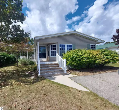 2457 Friendship Dr, Traverse City, MI 49686