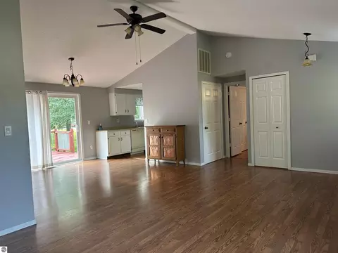 Living - 436 N Chippewa, Shepherd, MI 48883 photo 3 of 4