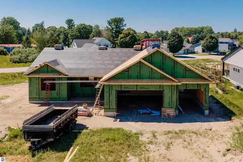 11563 S Sunset Dr, Empire, MI 49630