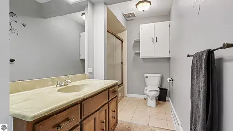 Bath - 385 S Ely Hwy, Ithaca, MI 48847 photo 1 of 3
