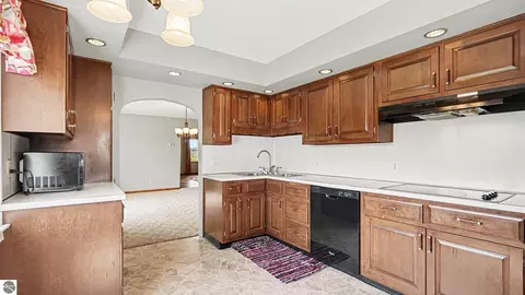 Kitchen - 385 S Ely Hwy, Ithaca, MI 48847 photo 2 of 2