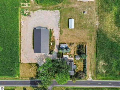 View/Area - 385 S Ely Hwy, Ithaca, MI 48847 photo 1 of 4