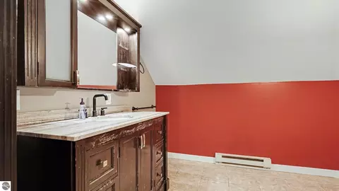 Bath - 385 S Ely Hwy, Ithaca, MI 48847 photo 2 of 3
