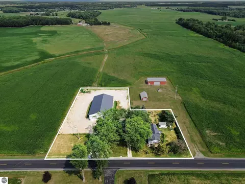 View/Area - 385 S Ely Hwy, Ithaca, MI 48847 photo 4 of 4