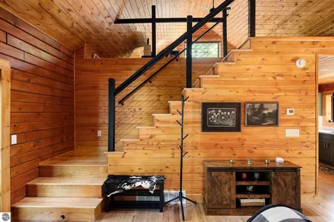 Entry Way - 2470 E Cherry Ln, Cedar, MI 49621 photo 2 of 2