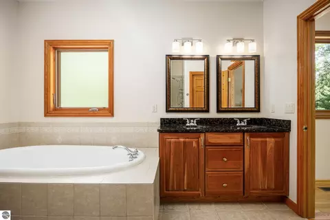 Bath - 3672 Dock Rd, Williamsburg, MI 49690 photo 6 of 7